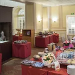 Bleues Royal Westminster فندق مينتون