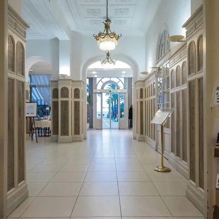 Bleues Royal Westminster Mentone