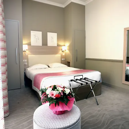 Bleues Royal Westminster Szálloda 3*