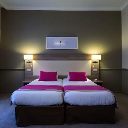 Bleues Royal Westminster Szálloda 3*