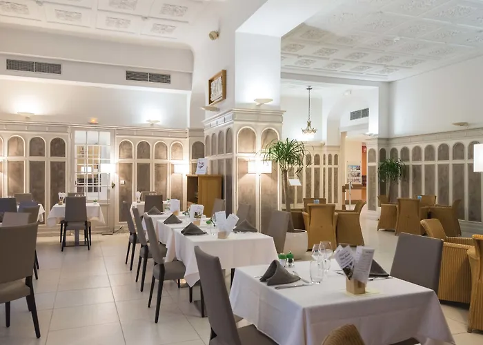 Bleues Royal Westminster Hotel Mentone