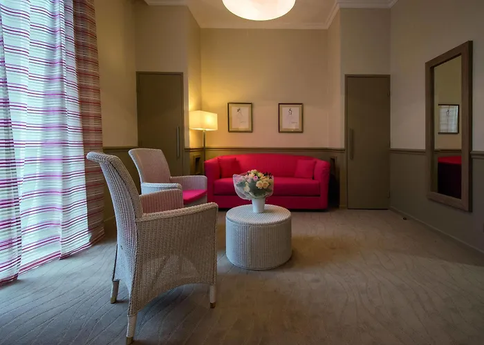 Bleues Royal Westminster Hotel 3*