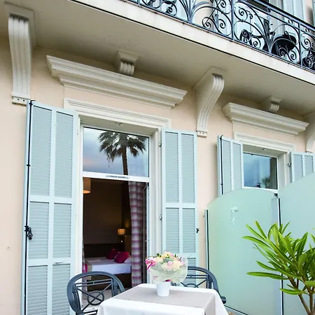 Bleues Royal Westminster 3*