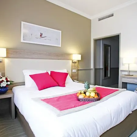 Bleues Royal Westminster Hotel