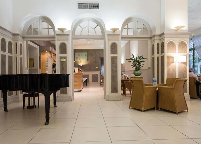 Bleues Royal Westminster 3*