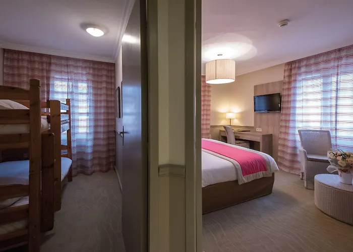 Hotel Bleues Royal Westminster 3*